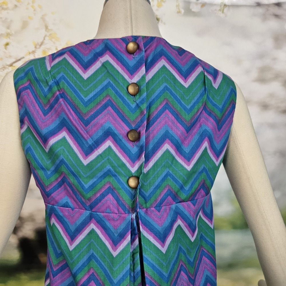 Vintage 1960's Dress Shift Mod Purple Green Zigzag Pattern Sleeveless 60s Groovy - Picture 6 of 15